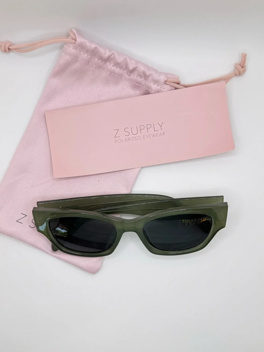Z SUPPLY Women’s Olive Polarized Sunglasses NWT